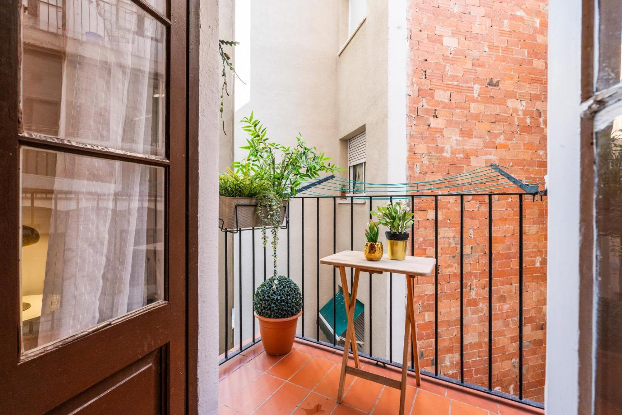 Apartmán Fridays Flats Whisper-Quiet Near Sagrada'S Heart Barcelona Exteriér fotografie